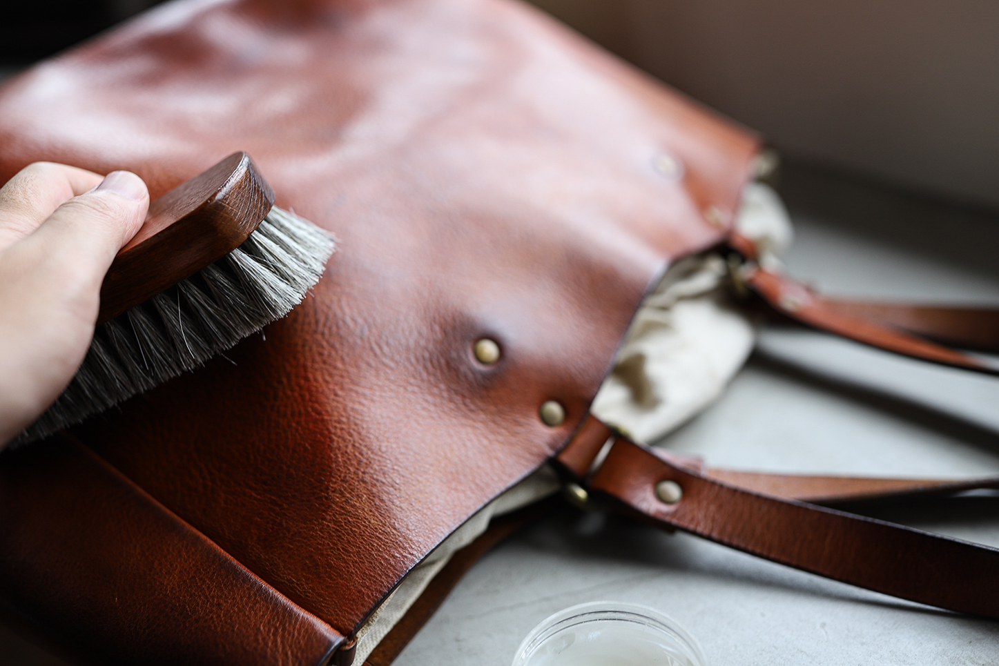 TOCHIGI LEATHER」 | SLOW - スロウ 公式サイト | 革製のバッグ、財布 