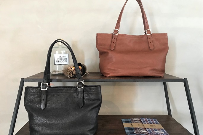 SLOW  tote bag    SLOW   スロウ 公式サイト   革製のバッグ、財布 等