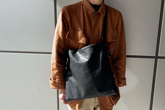Horse Pit shoulder Bag M | SLOW - スロウ 公式サイト | 革製のバッグ 