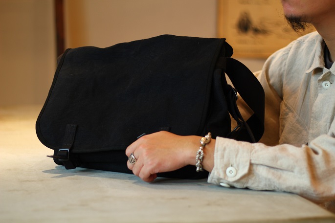 TRUCK-french army shoulder bag- | SLOW - スロウ 公式サイト | 革製のバッグ、財布 等の製造販売