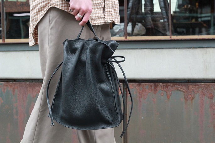DEER-DRAW STRING SHOULDER BAG- | SLOW - スロウ 公式サイト | 革製のバッグ、財布 等の製造販売
