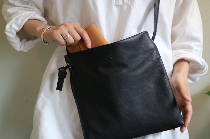 horse pit-shoulder bag- | SLOW - スロウ 公式サイト | 革製のバッグ 