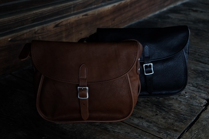Fino -cartridge shoulder- SLOW スロウ 公式サイト 革製のバッグ、財布 等の製造販売
