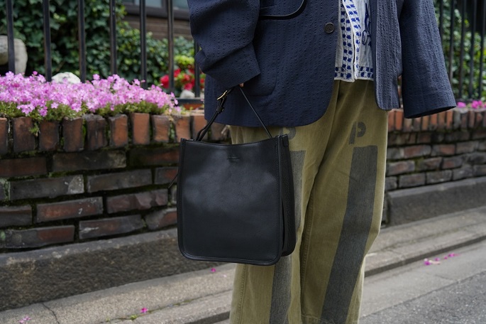 BONO square shoulder bag | SLOW - スロウ 公式サイト | 革製のバッグ