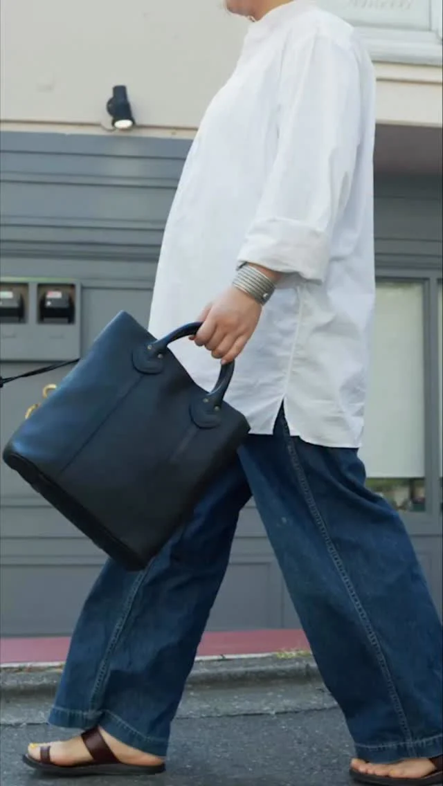 SLOW bono square shoulder bag M ショルダーバッグ BONO square shoulder bag | SLOW - スロウ 公式サイト | 革製の